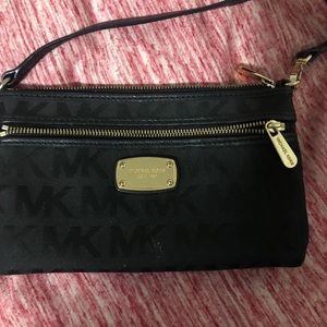 Michael Kors wristlet